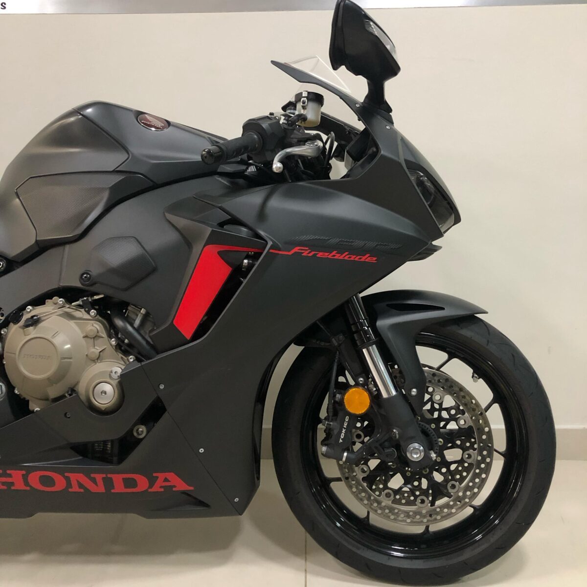 Honda CBR 1000 RR - Image 6
