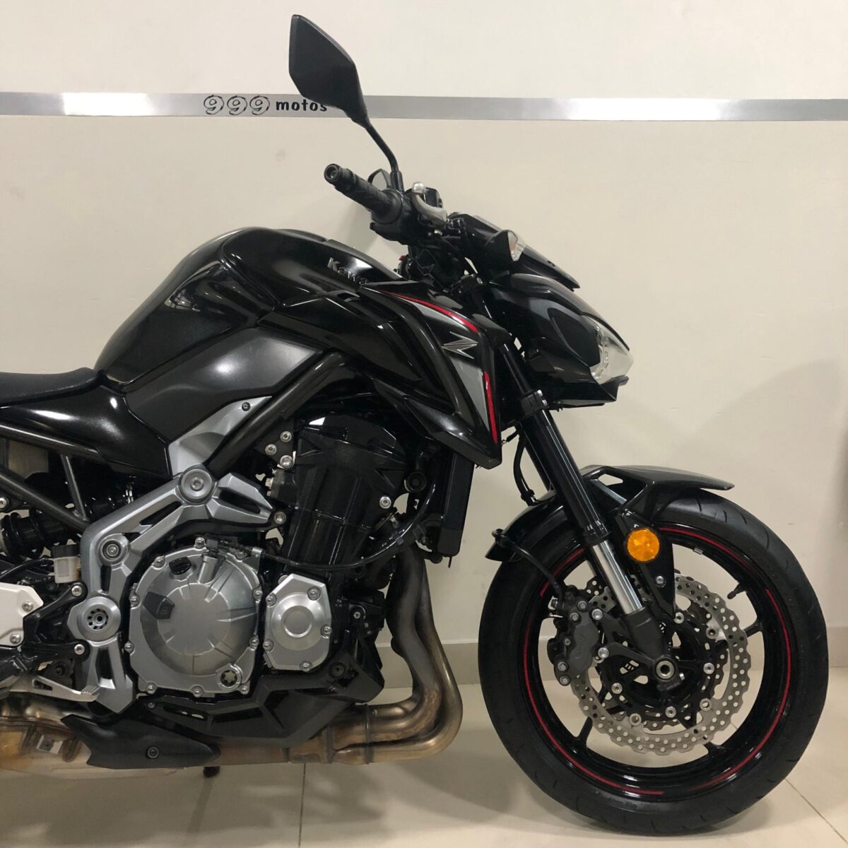 Kawasaki Z 900 - Image 10