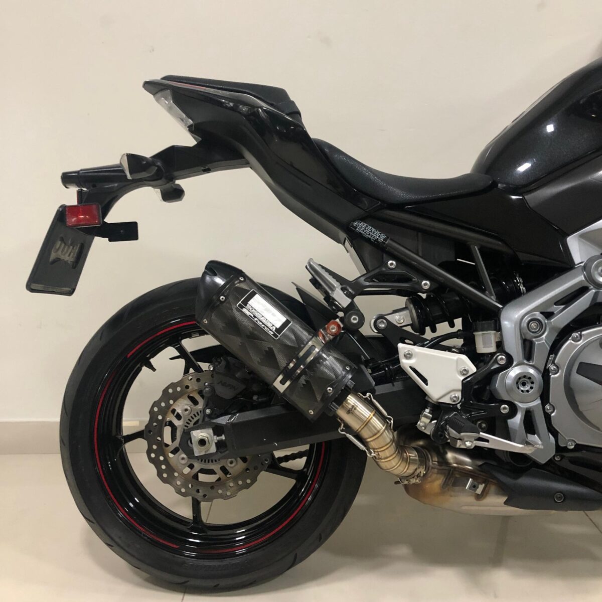 Kawasaki Z 900 - Image 8