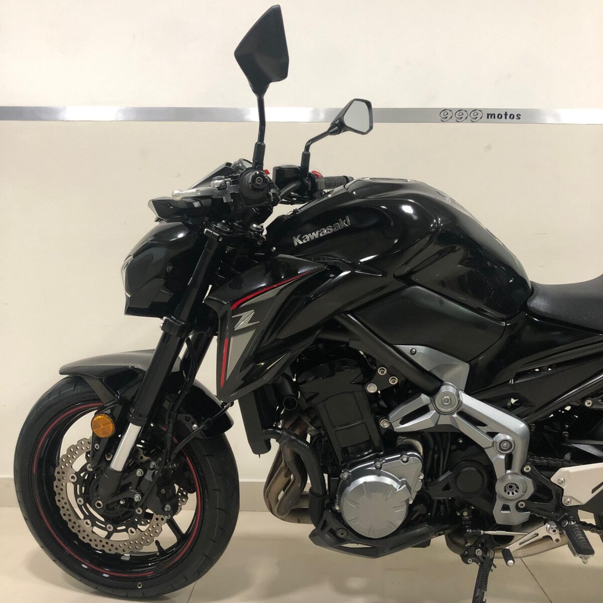Kawasaki Z 900 - Image 4