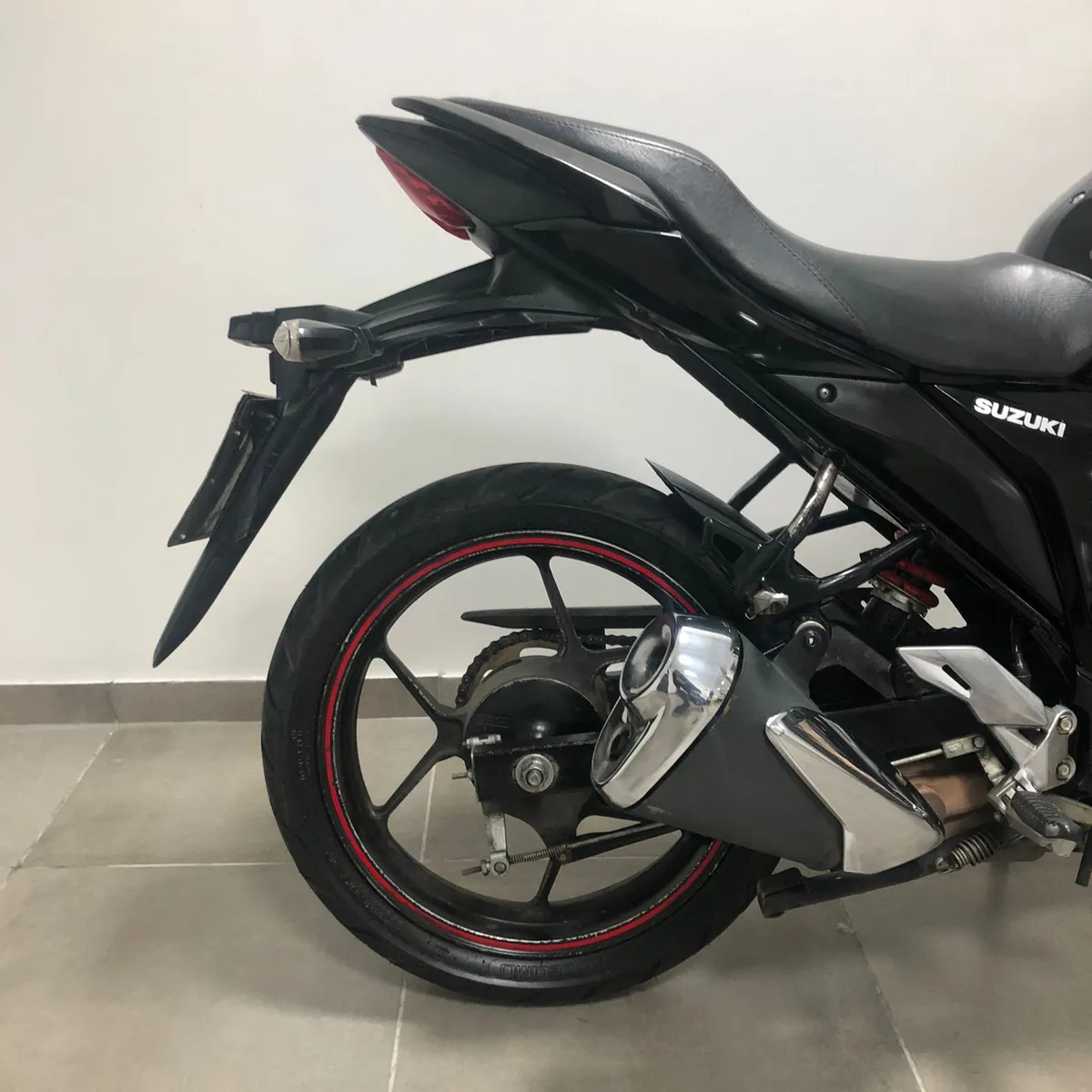 Suzuki GXSR 150 GIXXER - Image 13