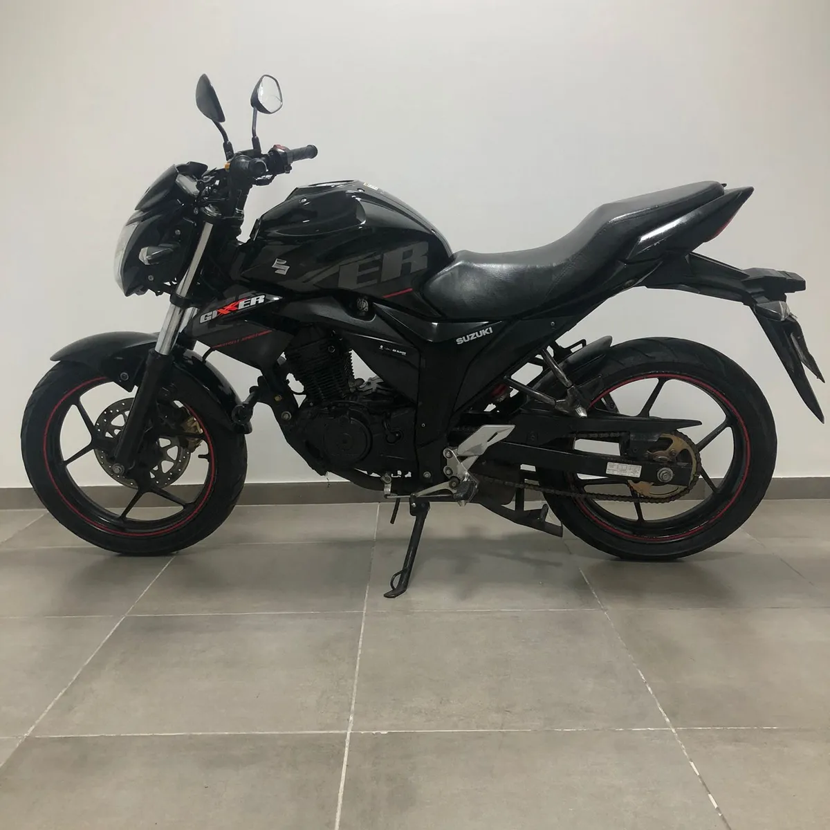 Suzuki GXSR 150 GIXXER - Image 5