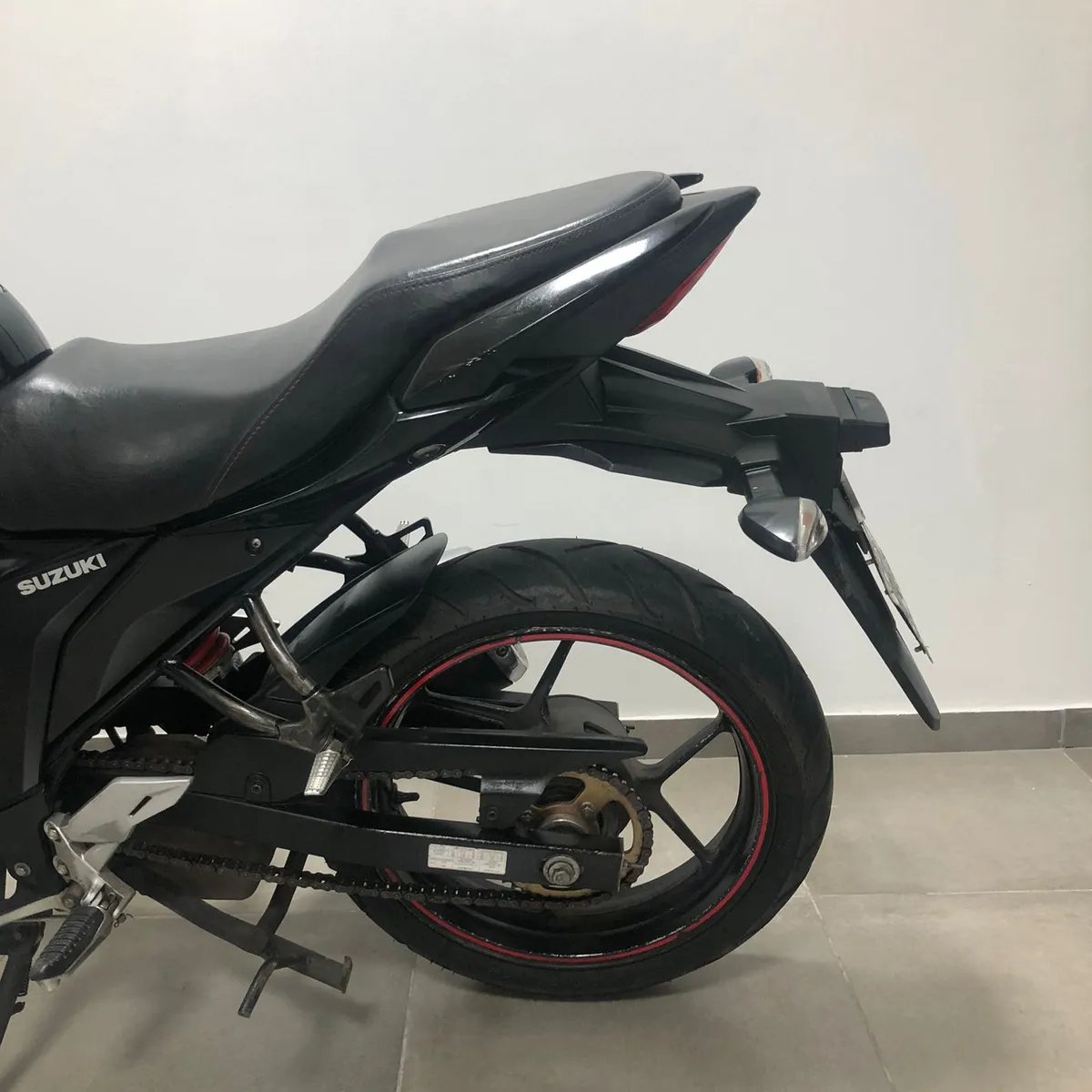 Suzuki GXSR 150 GIXXER - Image 9