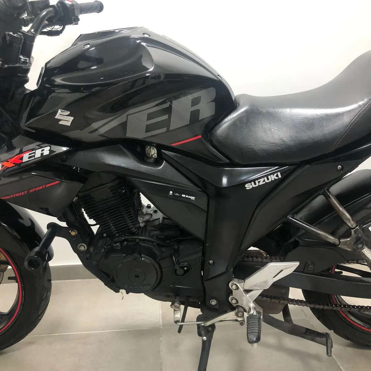 Suzuki GXSR 150 GIXXER - Image 8