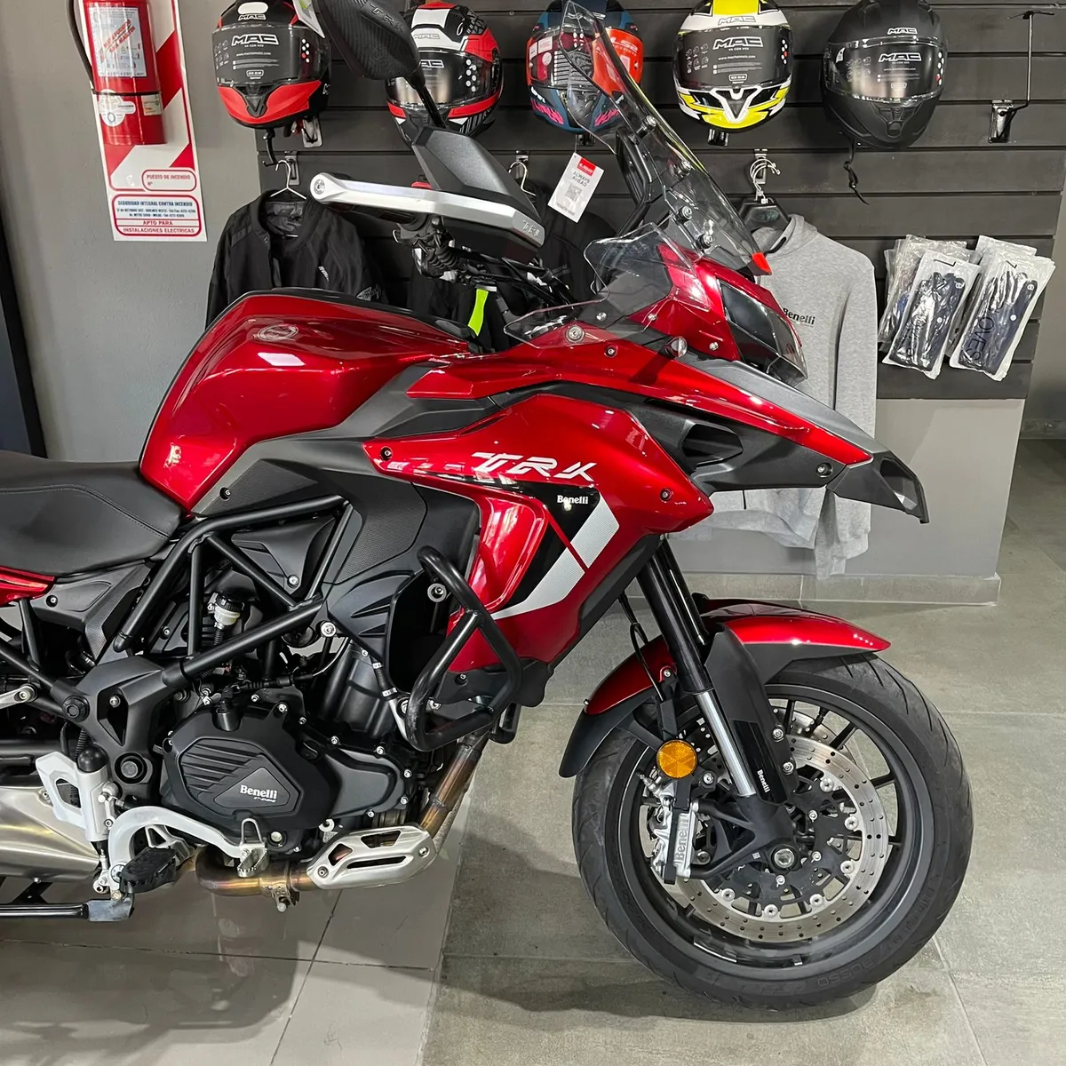 D_NQ_NP_2X_841912-MLA100245696303_122025-F