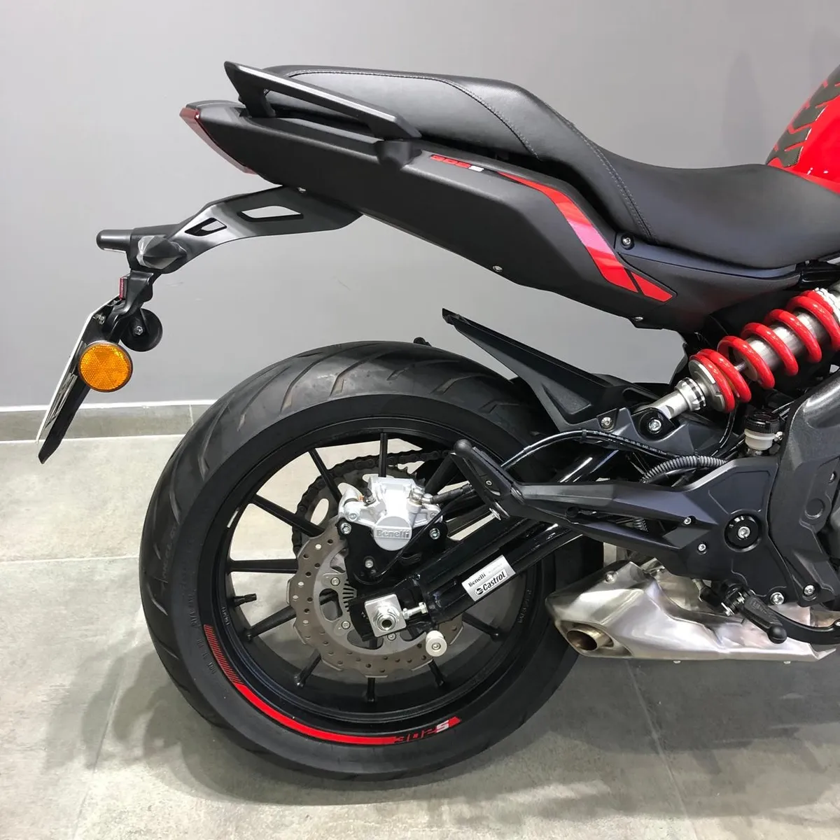 D_NQ_NP_2X_845200-MLA90646869936_082025-F