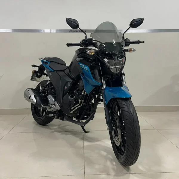 FZ 25
